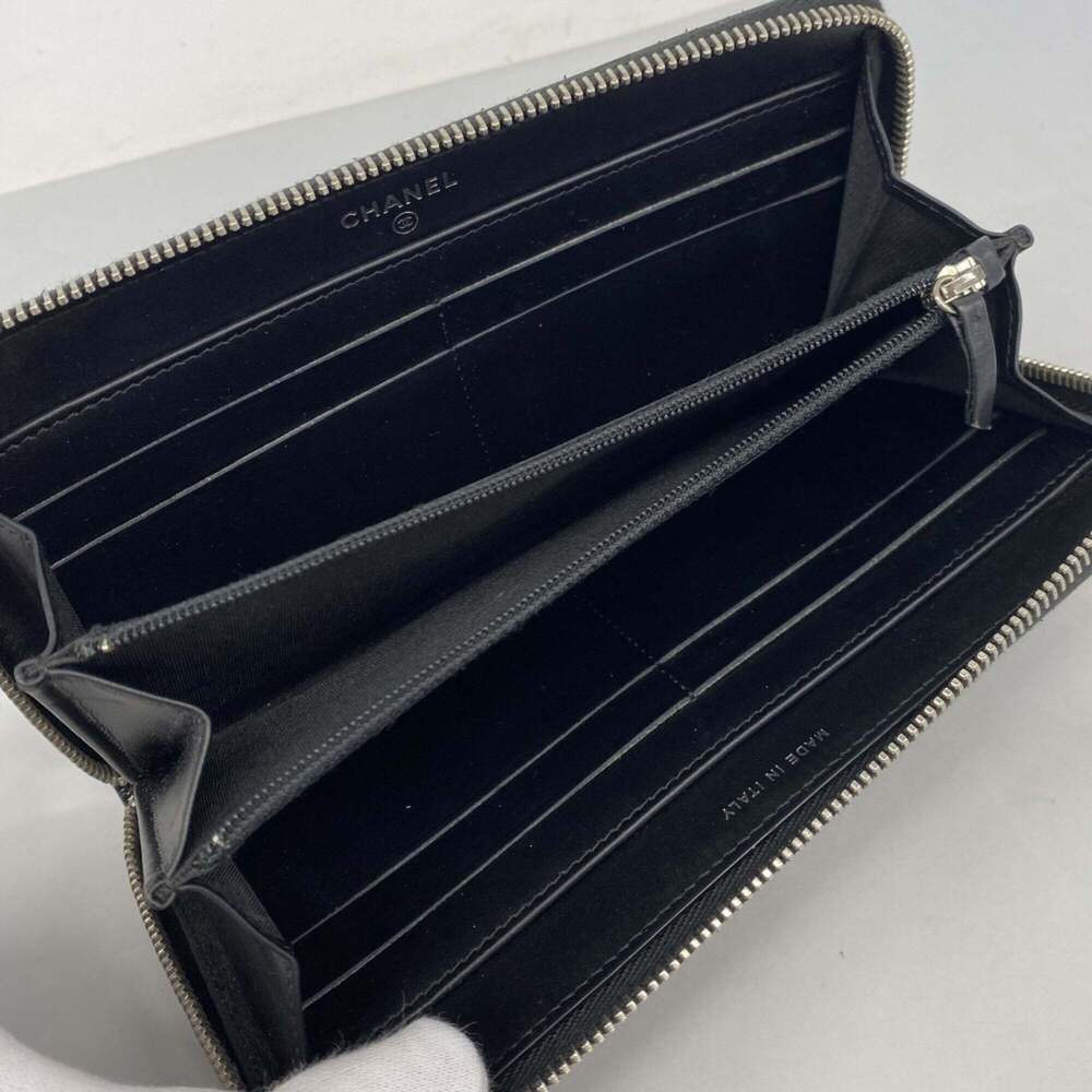 CHANEL Black Leather Wallet - Picture 3 of 9